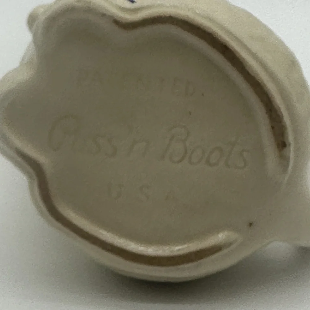 Vintage Shawnee Pottery Puss And Boots Cat Creamer Pitcher